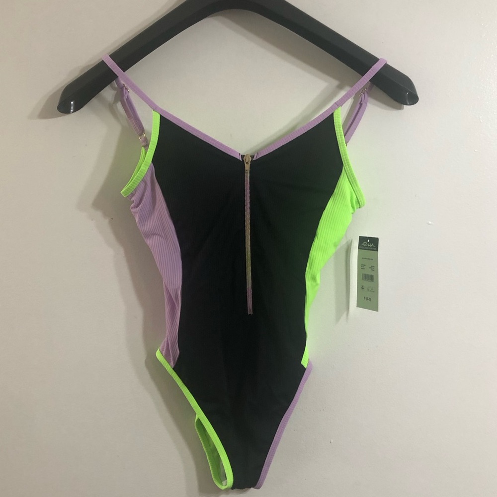 Swimsuit V-neck zip up back open adjustable shoulder strap black S(3-5)